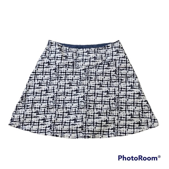 Navy and White Sporty Tennis or Everyday Skort w/Pockets Size M - Picture 2 of 3